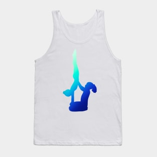 A women’s pair doing handstand on knees Tank Top